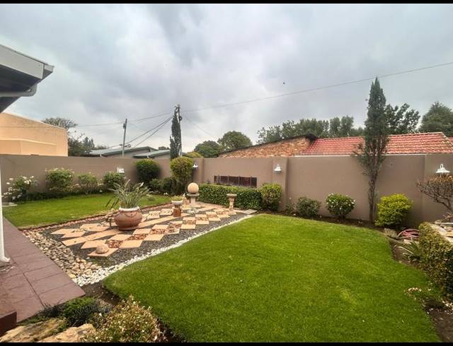3 BEDROOM TOWNHOUSE FOR SALE IN STANDERTON CENTRAL